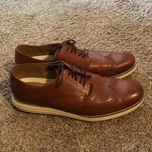 Men’s dress shoes